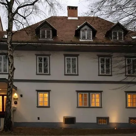 Antiq Palace - Historic Of Europe Готель Любляна