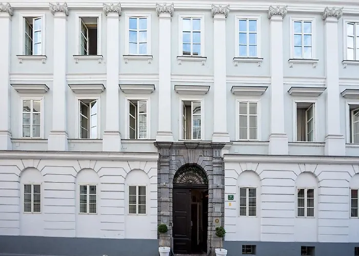 Antiq Palace - Historic Of Europe Hotel 3*