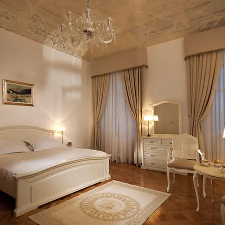 Antiq Palace - Historic Of Europe 4* Lubiana