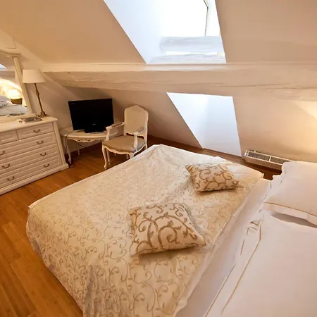 Antiq Palace - Historic Of Europe Hotel 4*