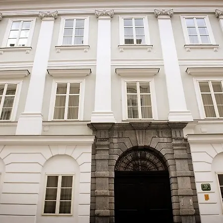 Antiq Palace - Historic Of Europe Lubiana