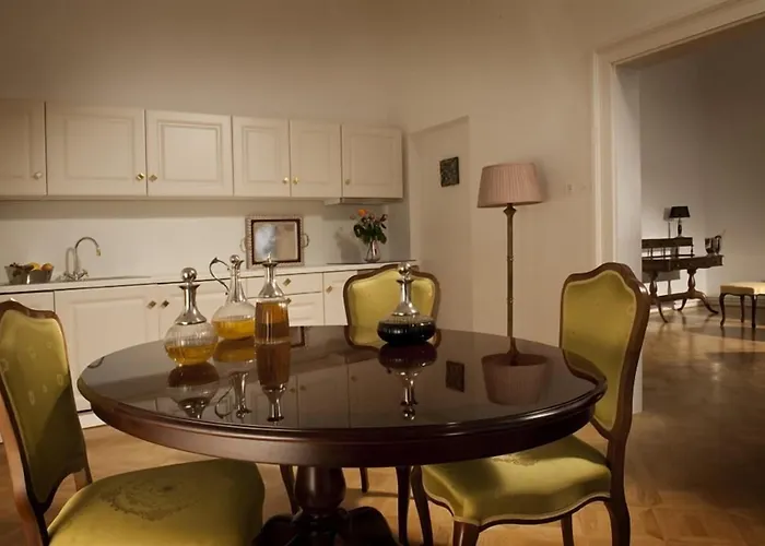 Antiq Palace - Historic Of Europe Hotel 3*