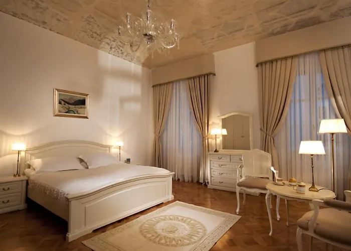 Antiq Palace - Historic Of Europe Ljubljana