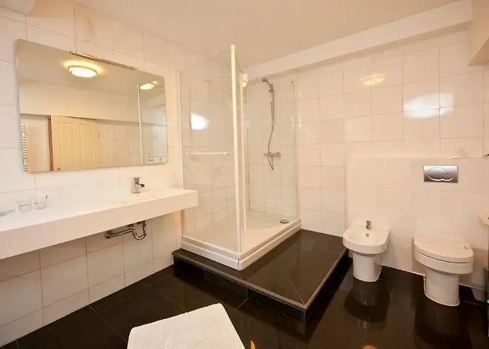 Antiq Palace - Historic Of Europe Hotel 3*