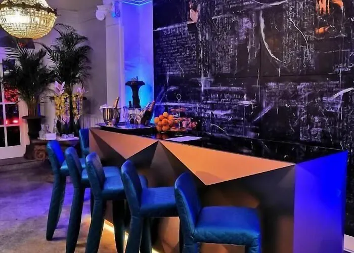 Antiq Palace - Historic Of Europe Отель 3*