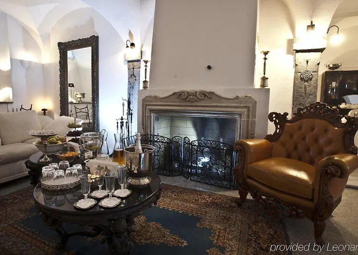 Antiq Palace - Historic Of Europe 3*