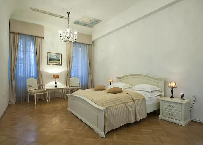 Antiq Palace - Historic Of Europe Lubiana