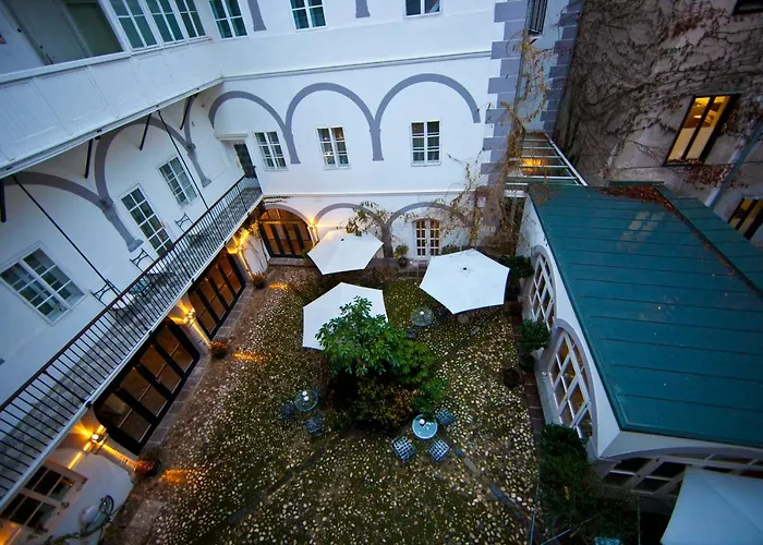 Antiq Palace - Historic Of Europe 3* Lubiana