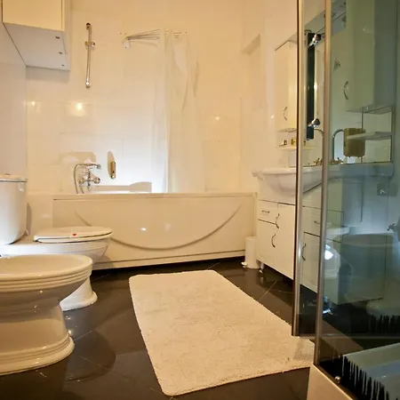 Antiq Palace - Historic Of Europe 호텔