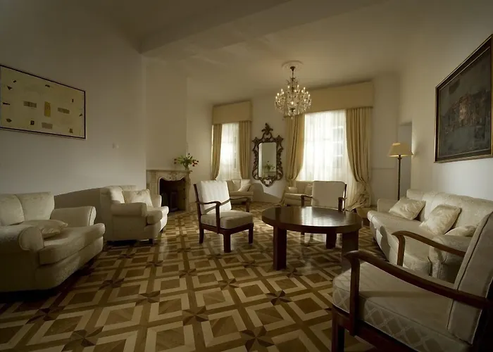 Antiq Palace - Historic Of Europe Отель