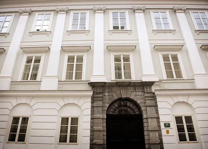 Antiq Palace - Historic Of Europe Любляна